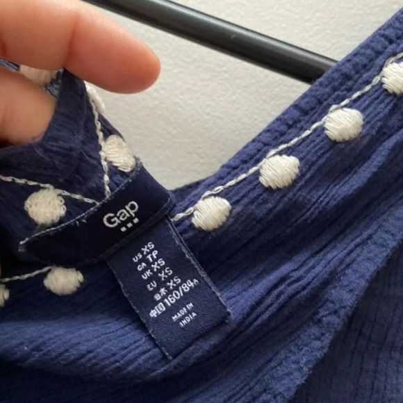 GAP - Lightweight Sheer Navy Beach Coverup - Picture 3 of 3